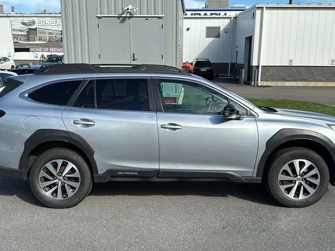 Certified 2023 Subaru Outback Premium image 2