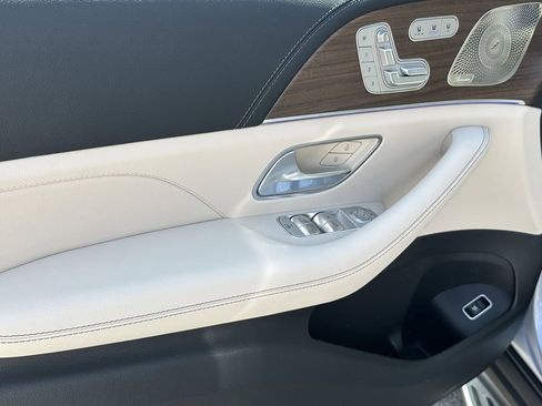 New 2026 Mercedes-Benz GLS 450 4MATIC image 11