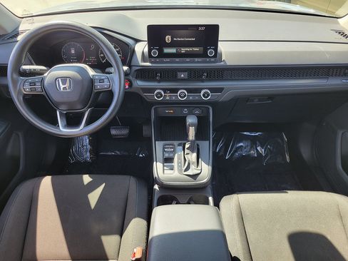 Used 2024 Honda CR-V LX image 9