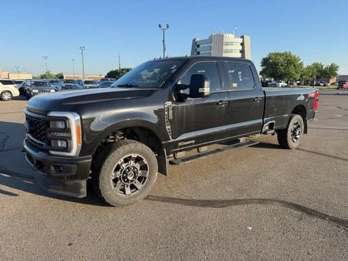 Used 2023 Ford F250 Lariat w/ Lariat Ultimate Package AWD/4WD image 7