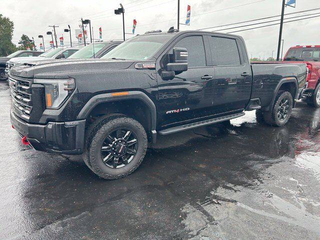 Used 2024 GMC Sierra 2500 AT4 w/ AT4 Premium Plus Package AWD/4WD image 2