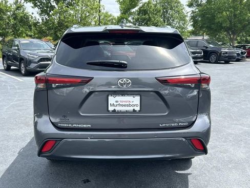 Used 2024 Toyota Highlander Limited AWD/4WD image 5