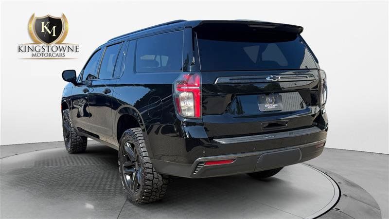 Used 2021 Chevrolet Suburban RST AWD/4WD image 3