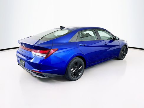 Used 2021 Hyundai Elantra SEL image 9