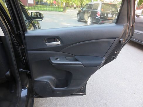 Used 2015 Honda CR-V LX image 29