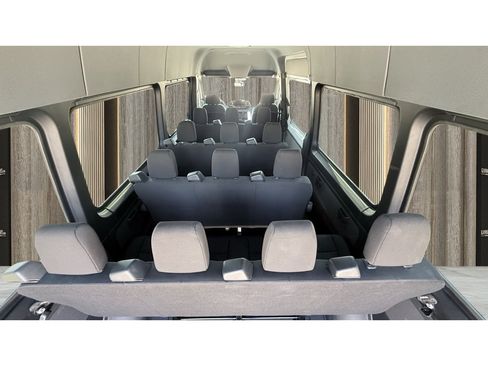 Used 2025 Mercedes-Benz Sprinter 2500 image 14