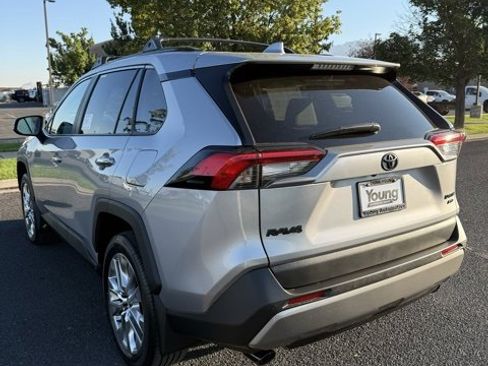 Certified 2025 Toyota RAV4 Limited image 9