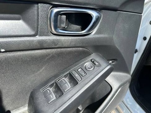 Used 2022 Honda Civic LX image 3