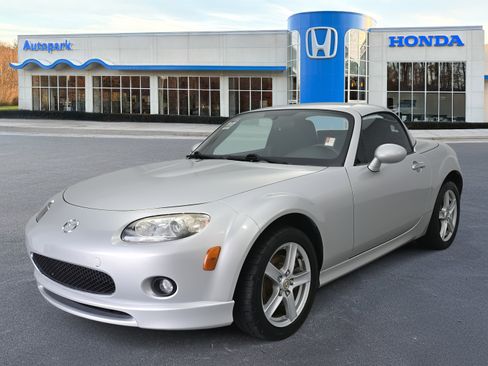Used 2007 MAZDA MX-5 Miata Sport w/ Appearance Pkg image 1