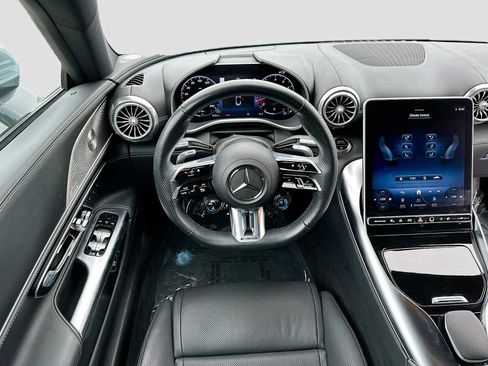 Used 2022 Mercedes-Benz SL 55 AMG 4MATIC image 23