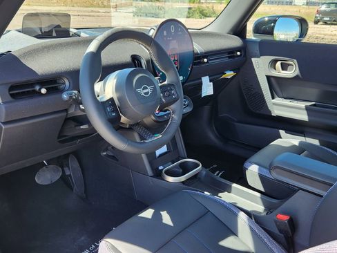 New 2026 MINI Cooper 2-Door Hardtop FWD image 9