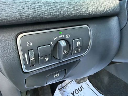 Used 2017 Volvo XC60 T6 Inscription w/ Advanced Package AWD/4WD image 24