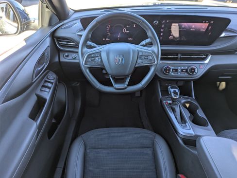 Certified 2024 Buick Envista Preferred w/ Convenience I Package image 14