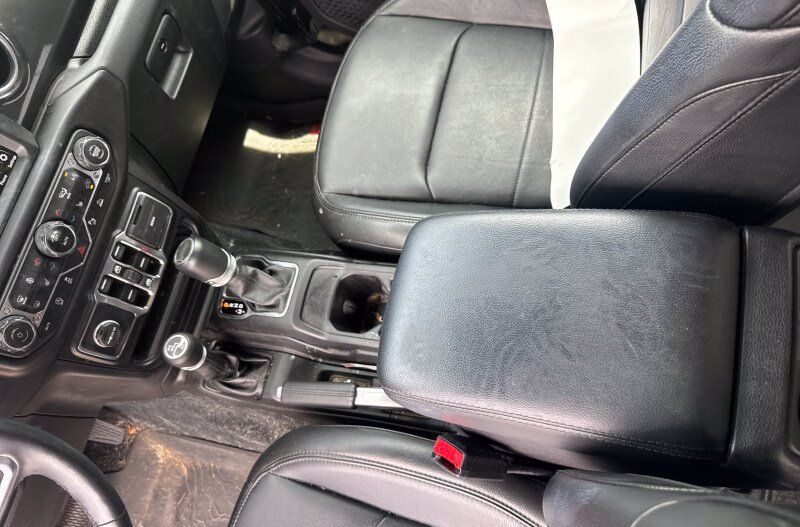 Used 2022 Jeep Wrangler Unlimited Sahara AWD/4WD image 15
