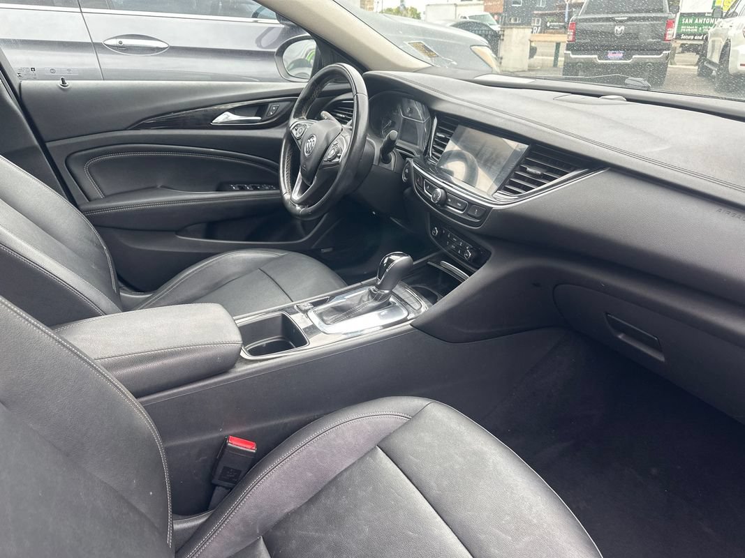 Used 2019 Buick Regal Essence w/ Sights and Sounds Package AWD/4WD image 15