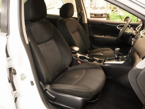 Used 2019 Nissan Sentra SV image 23