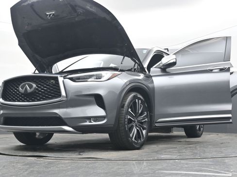 Used 2021 INFINITI QX50 Luxe w/ Appearance Package image 39