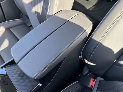 New 2026 Buick Envision Avenir image 21