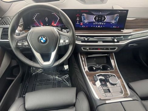 Used 2026 BMW X5 xDrive40i AWD/4WD image 18