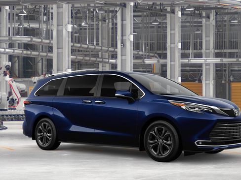New 2026 Toyota Sienna Platinum AWD/4WD image 16