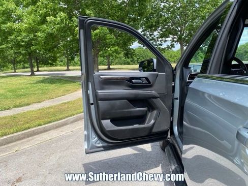 Used 2025 Chevrolet Tahoe LT AWD/4WD image 12