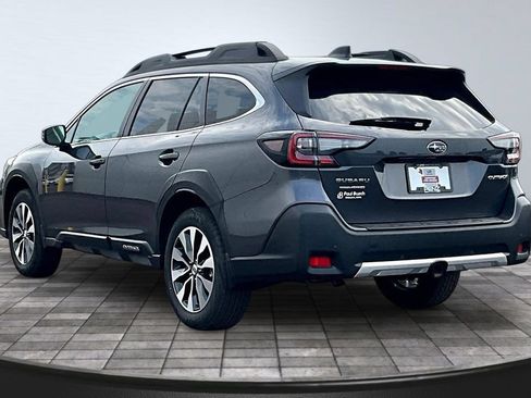 Used 2025 Subaru Outback Limited AWD/4WD image 4
