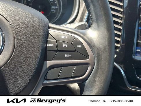 Used 2019 Jeep Cherokee High Altitude AWD/4WD image 24
