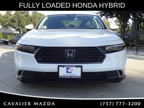 Used 2024 Honda Accord Touring image 9