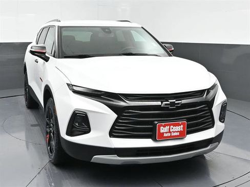 Used 2022 Chevrolet Blazer LT w/ Redline Edition FWD image 3