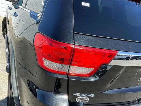 Used 2012 Jeep Grand Cherokee Overland Summit image 30