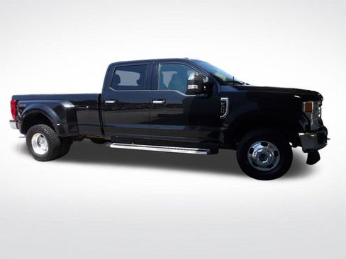 Used 2022 Ford F350 XLT w/ XLT Premium Package AWD/4WD image 15