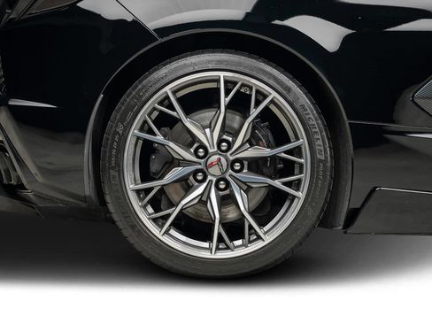 Used 2023 Chevrolet Corvette Stingray Premium Cpe w/ Z51 Performance Package RWD image 32
