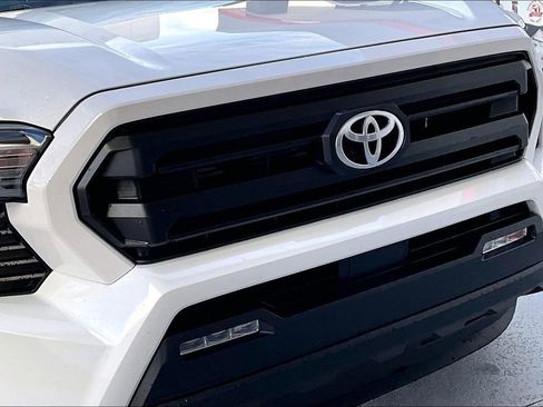 Used 2025 Toyota Tacoma SR5 image 32