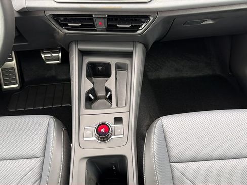 New 2026 Volkswagen Tiguan SE R-Line FWD image 21