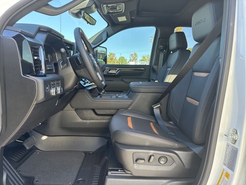 New 2026 GMC Sierra 2500 AT4 w/ AT4 Premium Plus Package image 16