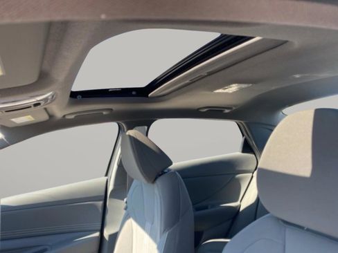 New 2026 Hyundai Elantra SEL Sport Premium FWD image 15