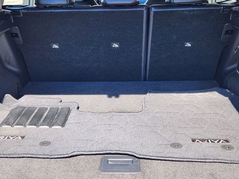 Used 2023 Nissan Ariya AWD image 26