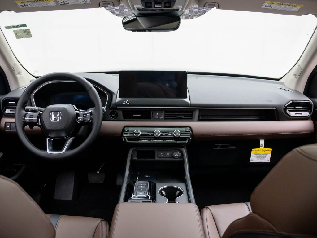 Certified 2026 Honda Pilot Touring image 12