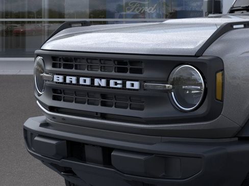 New 2025 Ford Bronco 4-Door image 19