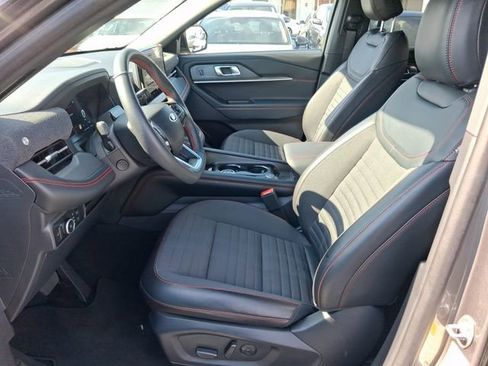 Used 2025 Ford Explorer ST-Line w/ Premium Package RWD image 12
