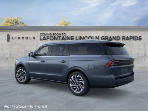 New 2026 Lincoln Navigator L Reserve AWD/4WD image 4