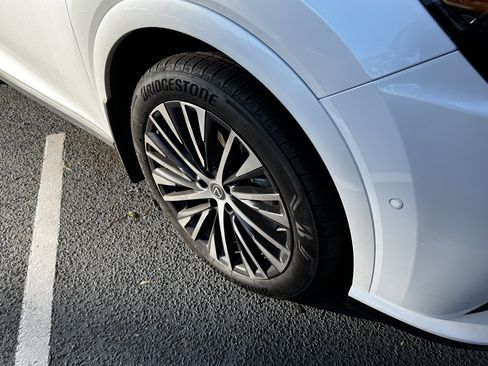 Used 2025 Lexus RX 350 Premium Plus image 11