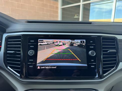 Used 2023 Volkswagen Atlas SE w/ Panoramic Sunroof Package image 20