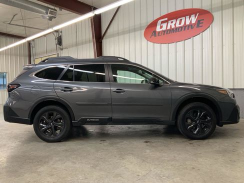 Used 2022 Subaru Outback Onyx Edition XT AWD/4WD image 16
