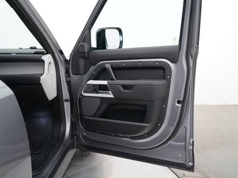 Used 2024 Land Rover Defender 110 S AWD/4WD image 58