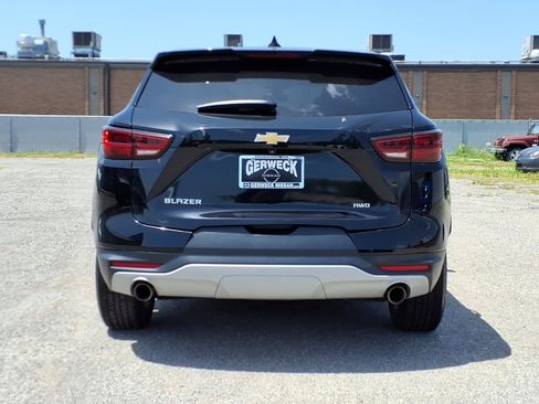 Used 2023 Chevrolet Blazer LT AWD/4WD image 5