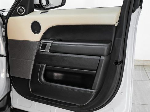 Used 2019 Land Rover Range Rover Sport Supercharged image 46