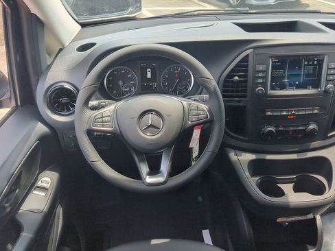Certified 2023 Mercedes-Benz Metris Passenger image 3