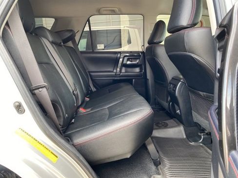 Used 2024 Toyota 4Runner TRD Off-Road Premium image 18