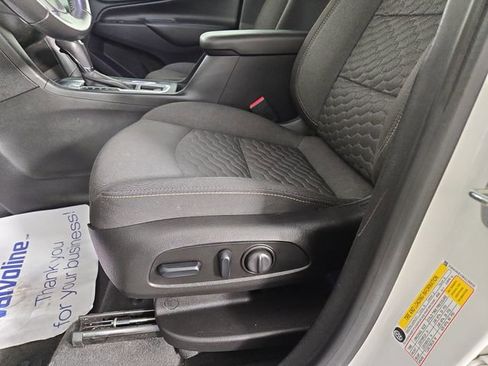 Used 2019 Chevrolet Equinox LT image 30